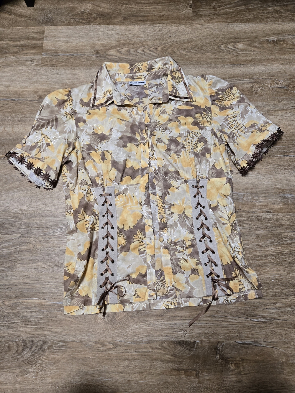 Vintage-Inspired Lace-Up Floral Button Front Top - Yellow & Brown